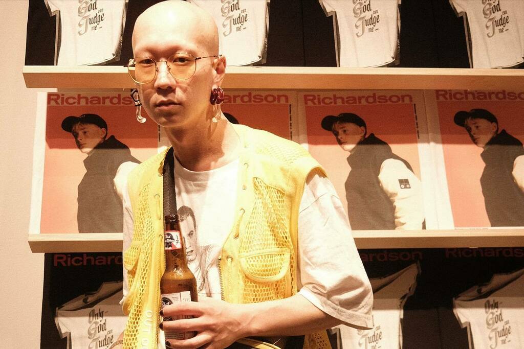 "Richardson x David Sims"
Broadsheet Newspaper and T-Shirt Collection 
In-Store Release Event
2022/5/20

@richardsonworld 
@richardsonshopjp 
@davidsimsofficial 

#pabstblueribbonjapan
#pabstjapan
#パブストブルーリボン
#WearRichardson
#DavidSims instagr.am/p/CeNJMA7PFsq/