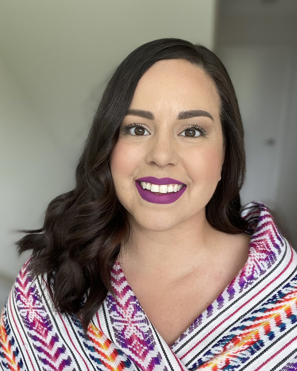 ElectGallardo's tweet photo. I’m a teacher and union leader from Seattle and I’m running for Congress ✊🏼 This history teacher has raised more money than any other candidate in the history of this race and we just welcomed the support of the National Education Association 🙏🏼 RT to help spread the word! 🙌🏼 https://t.co/gvuvbSC1Xh