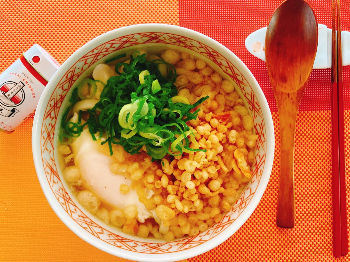Simple hot Tanuki(fried batter)udon noodles!!! Meshiagare!!!