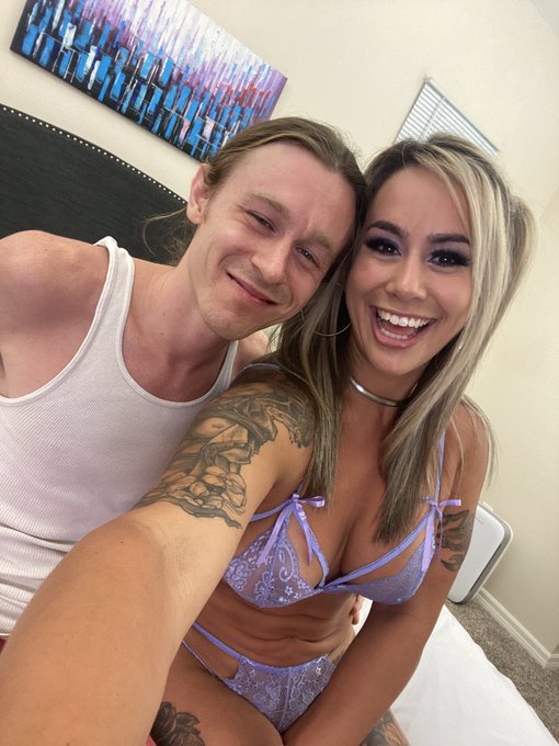 About to do a live BG sex show on https://t.co/dqJO6o99kq now with @MissDemeanor_2 !   @PCamhouse https://t<a href="/tag/greysweatpantsseason"class="tags"><span>#greysweatpantsseason</span></a>