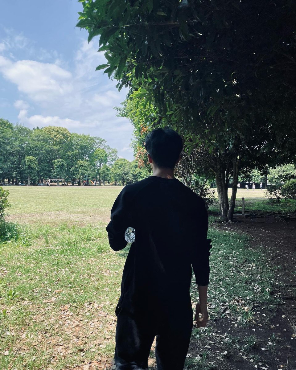 LOOKSMKL's tweet photo. mark ig post: 🇯🇵☀️ https://t.co/ydlENF9nBU