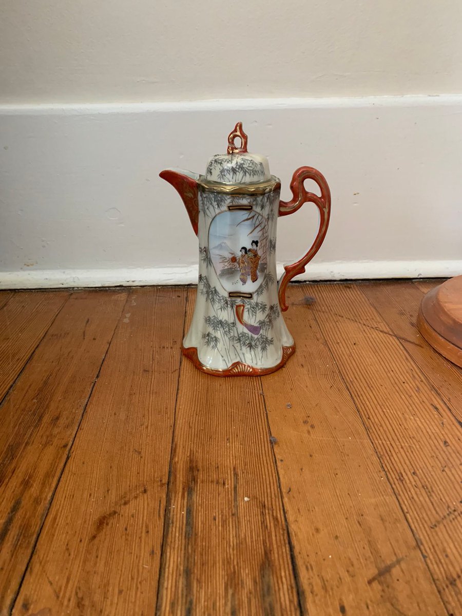 lesleyspence11's tweet photo. Excited to share this item from my #etsy shop: Japanese Kutani Hand painted Chocolate Pot Geisha Girls #japanese #c1900 #kutani #chocolatepot #signedinred #antique.
Our website. https://t.co/vTK9qBujwZ https://t.co/mw0zdIBkXD https://t.co/zrw3YMAc7g