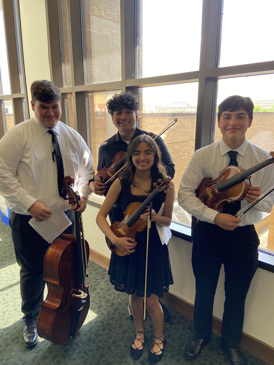 Bravo to Lesley, Elijah, Seth, and Miles! 👏🏼 They competed at state and received a 1 on their ensemble performance! 🎶✨💛 
#TSSEC #UIL
