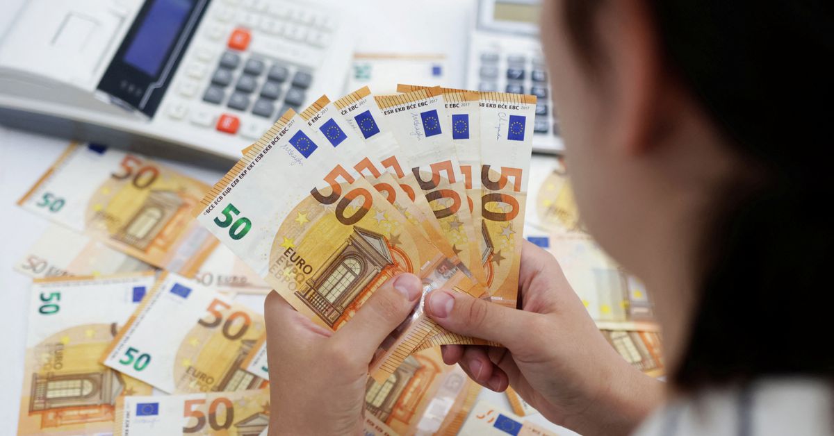Reuters's tweet photo. Euro edges down but set for largest monthly gain in a year https://t.co/MqX0qTWXVq https://t.co/ekBl2YIs8K