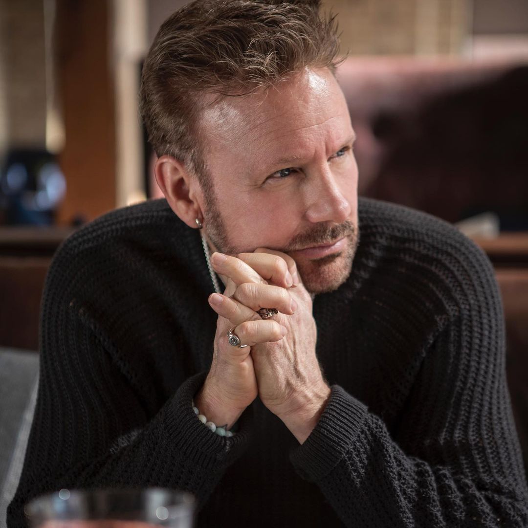 Happy birthday to Corey Hart 
(May 31, 1962) 