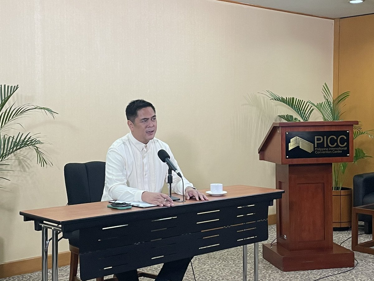 Secretary Martin Andanar tweet media