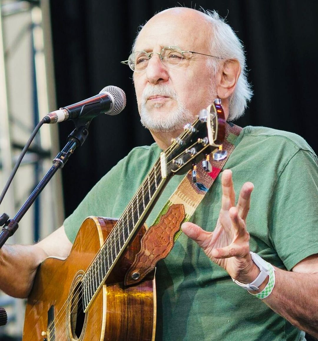 Happy birthday to Peter Yarrow (Peter, Paul & Mary) 
(May 31, 1938). 