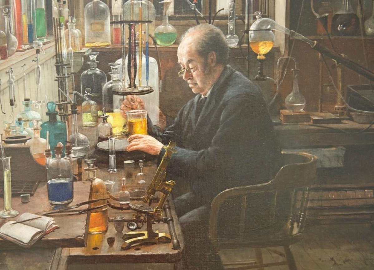 Aquí, buscando la formula para poner un tweet sin ofender a nadie.