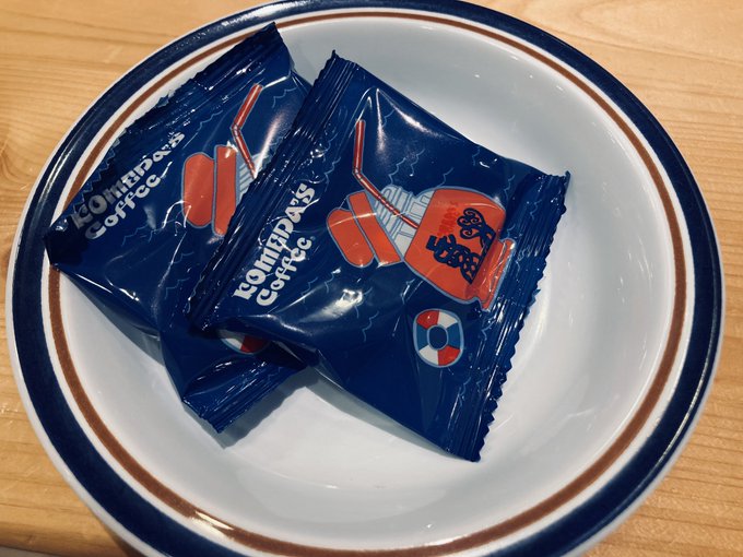 マ↑メ↓を二つ貰ったんだけどまさか店員さんにもよぴが見えてる…⁉︎ 