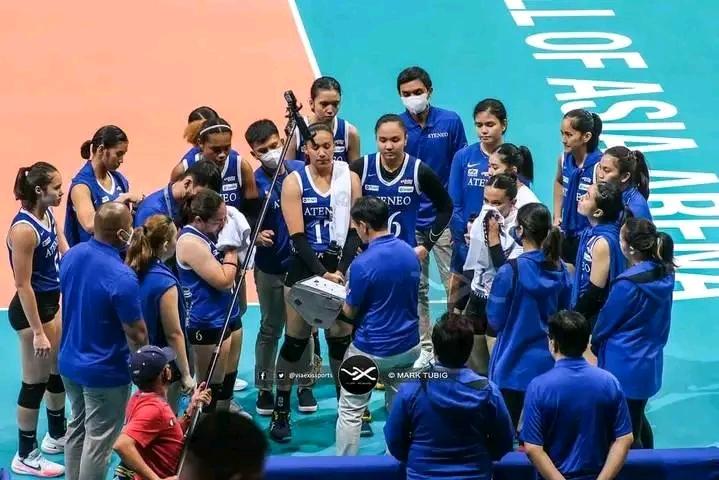 leikajoyc's tweet photo. ATENEO exacts a sweet revenge on UST in 3 straight sets!! 25-20, 25-20, 25-20 💙
Well it deserve to win🦅💙
POG: Joan Narit 11 points (9 attacks, 2 blocks). 
#SoarHighAteneo #OBF #WeHaveFaith #OneBigFaith #UAAPSeason84 https://t.co/rPRZnzc5j5