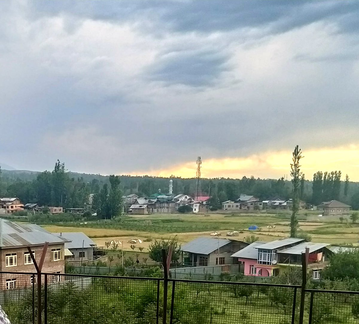 rather_shagufta's tweet photo. The place that has my heart, all of it ❤ https://t.co/ecymuUQ9L1