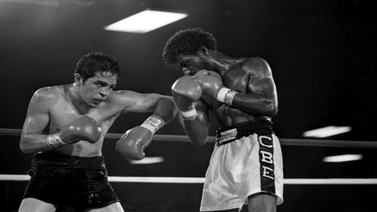 MatthewAguilar5's tweet image. 41 years ago May 30: Cornelius Boza-Edwards stops Bobby Chacon in 13, retains WBC 130lb title, Showboat LV. Final bell appears to ring for former featherweight champ, 29-year-old “Schoolboy,” who puts up heated battle before fading against younger, fresher champ.