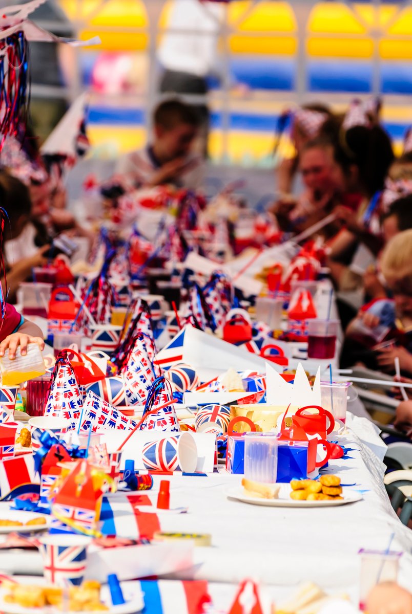 Here's an idea to reduce waste if you're going to a Jubilee street party 🥳♻️, take along your own reusable plate and cup, that way you won't need to use a disposable one 👍. Every little counts. ♻️