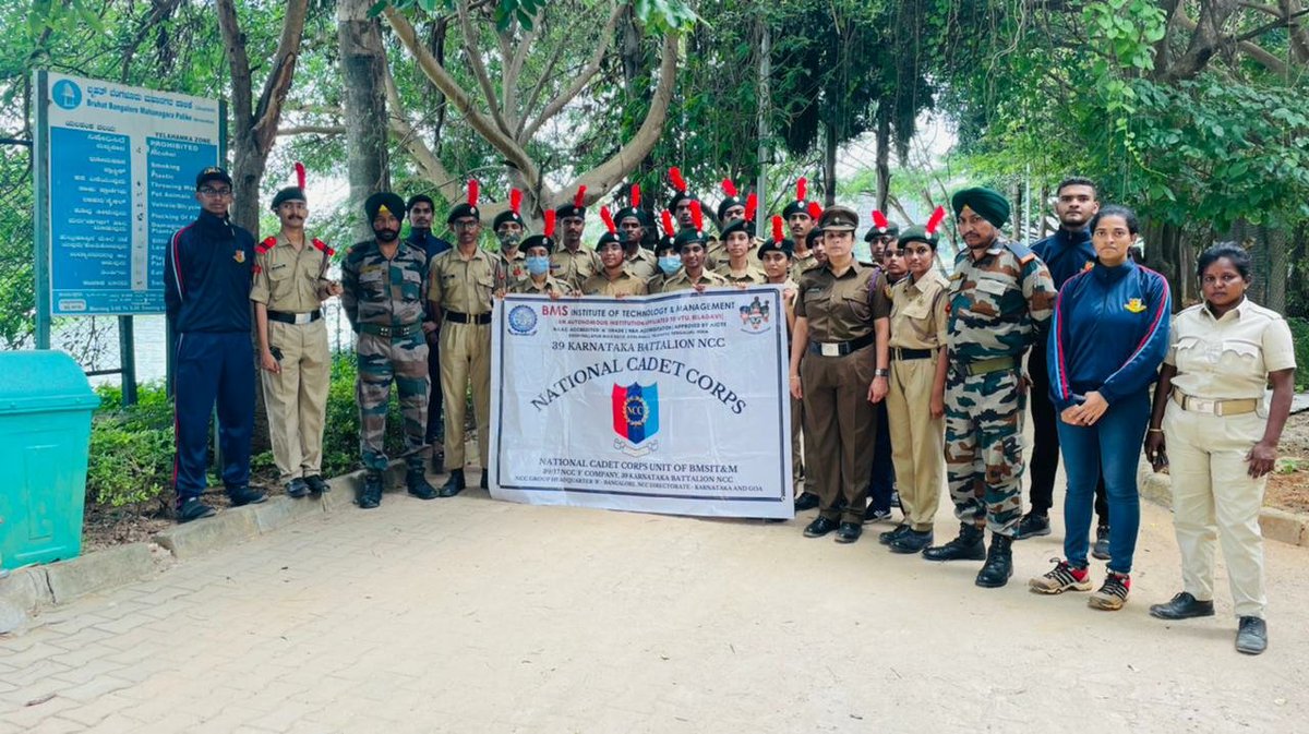 nccbmsit's tweet photo. PUNEET SAGAR ABHIYAAN💧
Observing the upcoming World Environment Day, NCC Cadets of BMSIT&M, 39 Karnataka Battalion NCC visited Allalasandra Lake, Yelahanka as part of the #PUNEETSAGAR abhiyaan to pleadge to protect and clean the lakes.
#NCCBMSIT #39KAR
@HQ_DG_NCC
@Dte_kargo https://t.co/ClgmqgVElq