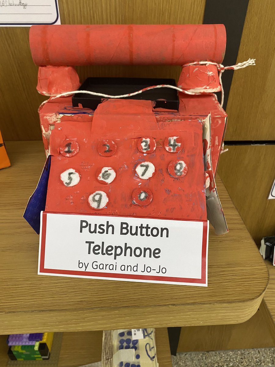 KLASS_Computing's tweet image. What a treat to see Y2s work on display today. A jubilee time tunnel of technology. 🤩