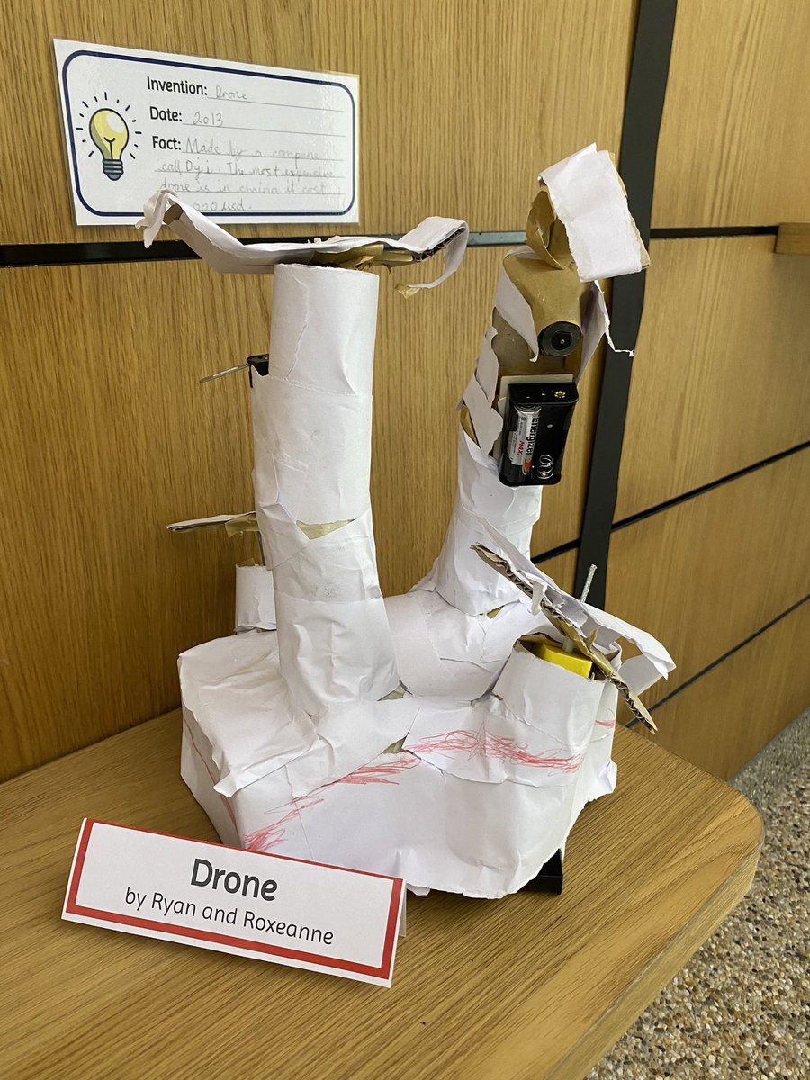 KLASS_Computing's tweet image. What a treat to see Y2s work on display today. A jubilee time tunnel of technology. 🤩