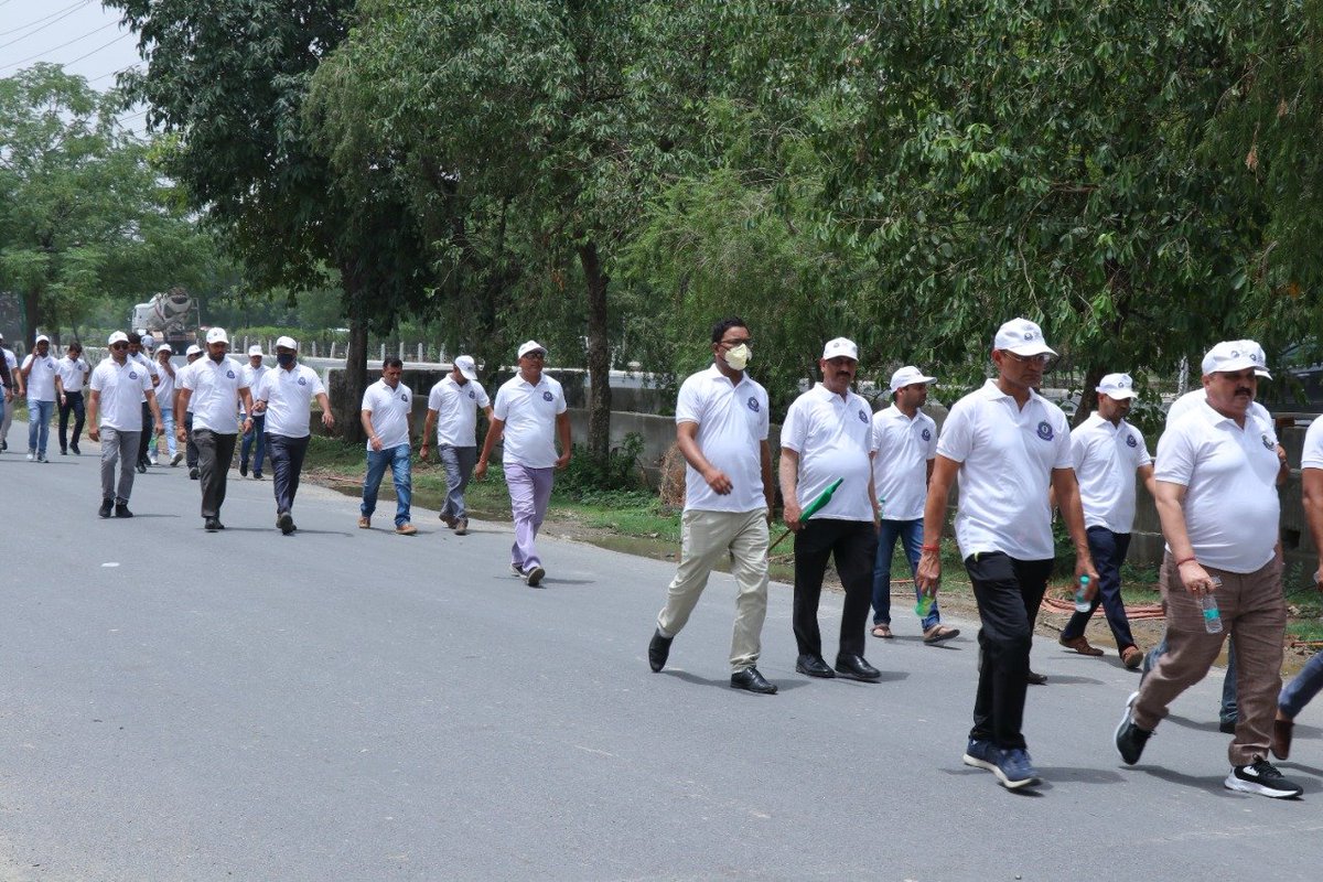 CGSTGBNagar's tweet photo. Under aegis of Azadi ka Amrit Mahotsav,on World No-Tobacco Day-31st May 2022,CGST GBN Commissionerate organized Walkathon with public participation.Let's Walk towards Good Health.
#IndiaAt75
#AmritMahotsav
#Independence2.0
@PMOIndia
@nsitharamanoffc
@cbic_india
@cgstcusmeerut https://t.co/CQqJSTsynk