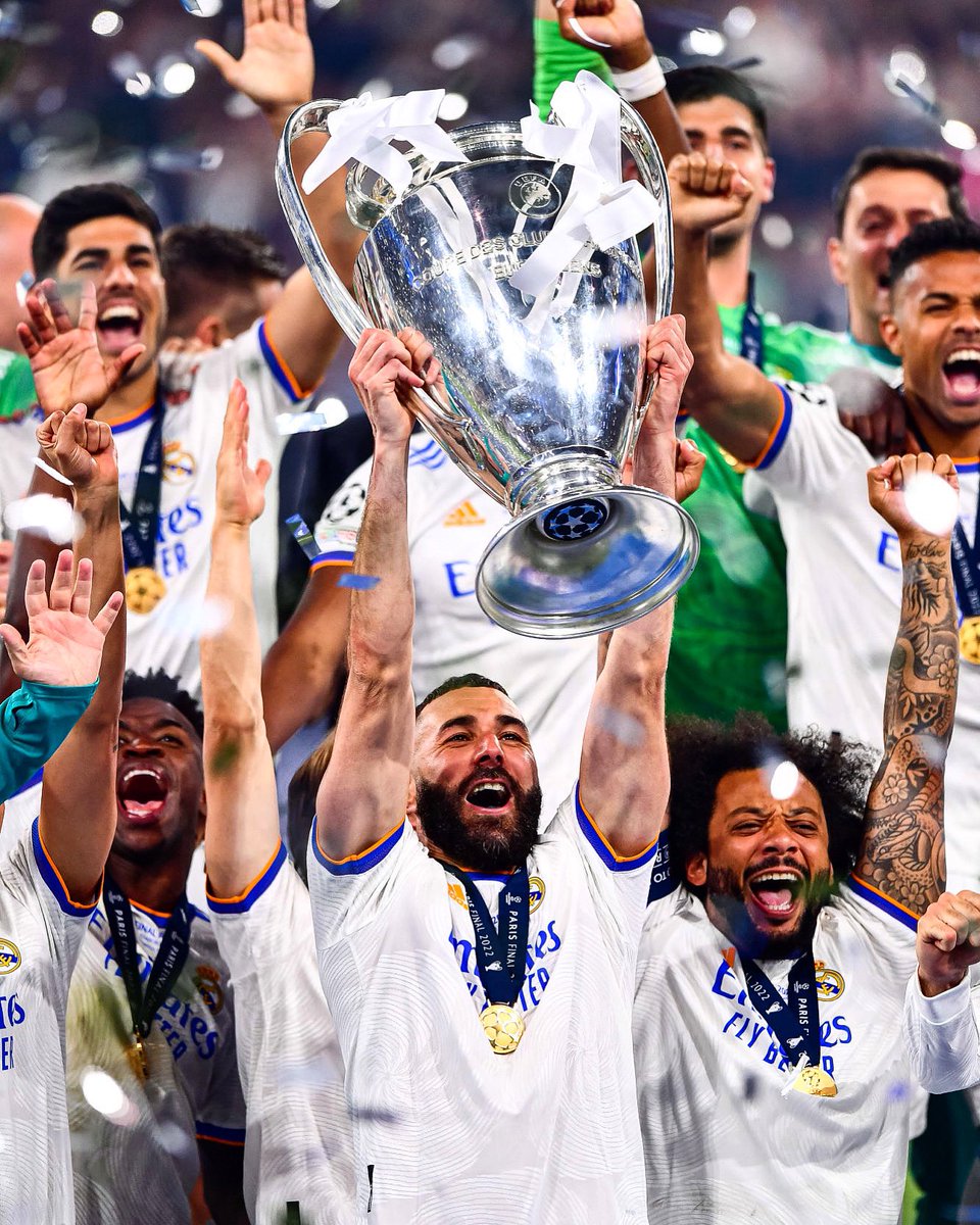 ActuFoot_'s tweet photo. 🚨 OFFICIEL ! Karim Benzema est élu MEILLEUR JOUEUR de cette saison de Ligue des Champions ! 🌟⚔️🇫🇷 https://t.co/cyQjf6drfC