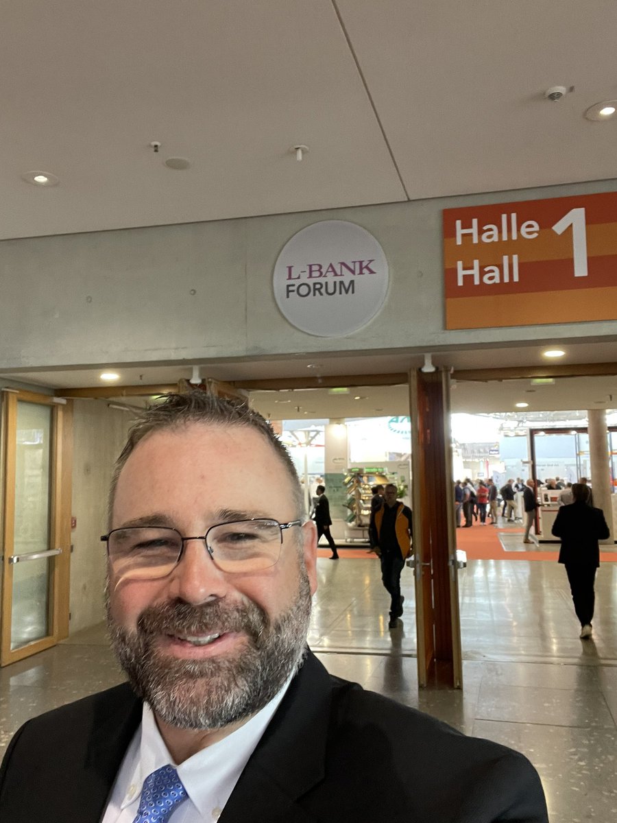 GbaerGreg's tweet photo. Day 1 of @LogiMAT_Messe in Stuttgart. Great turn out. #supplychain #materialhandling https://t.co/K1HODzu0k5