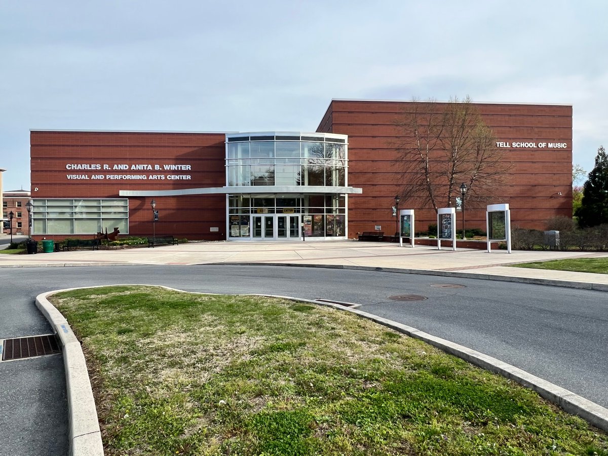 TheShowSNAP's tweet photo. SNAP @ Millersville Univ - USA Tour
Winter Visual &amp; Performing Arts Center on Apr. 2022.
#millersvilleuniversity #clairperformancehall #펜실베니아 #pennsylvania #millersville #gruejarm #그루잠프로덕션 #theshowsnap #showsnap #magicshow #마술공연 #마술쇼 #스냅공연 #매직쇼 #그루잠 https://t.co/lHseU12T6A