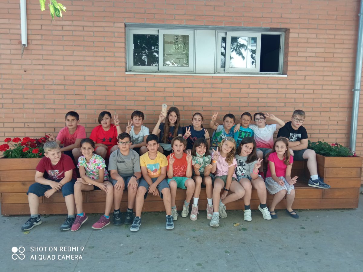 Santfrandassis's tweet photo. Participació de l'alumnat de l'escola Sant Francesc d'Assís al torneig Rafel Palomo
.
.
.
.
.
#escola #escolasantfrancescdassís #santjoandespí #torneig #rafaelpalomo https://t.co/bzIhktxSZY
