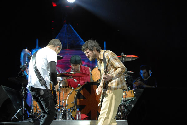 LotusKidsRHCP's tweet photo. Bilbao BBK Live 2007: la última vez que los @ChiliPeppers pasaron por España con John Frusciante en la banda.

Es muy emocionante pensar que, 15 años después, vamos a poder disfrutar una vez más de esta formación en directo. https://t.co/HBnqgYKYJP