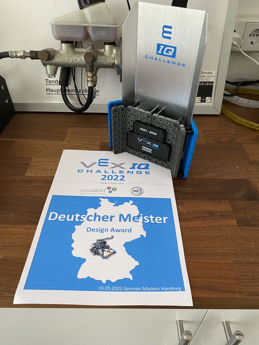 Berlin Cosmopolitan School tweet media