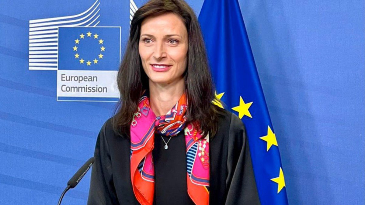 GabrielMariya's tweet photo. 🔎 Education, research, innovation, youth, culture: all embody both the talent and the heart of Europe.

Taken together, they have a real impact on our daily lives as 🇪🇺 citizens.

🗞️Grazie @ENMItaly 🇮🇹 for the interview!

Read here ➡️ https://t.co/wMsGw96ctV https://t.co/hdCa9y7SlI
