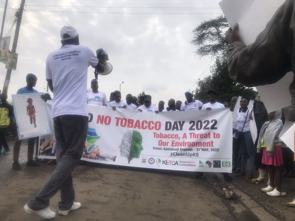 KETCA254's tweet photo. Today is #WorldNoTobaccoDay2022 

We joined the rest of the world 🌎 in commemorating this year’s #WorldNoTobaccoDay by 

- #procession
- #CleanUp exercise
- #TreePlanting 

#CleanUpKE 

@NACADAKenya @ntakenya @IILAinfo @TC_Champions @tcb_kenya @kenconetwork @CTFKGlobal @DOHG14 https://t.co/CKImMYGRjU