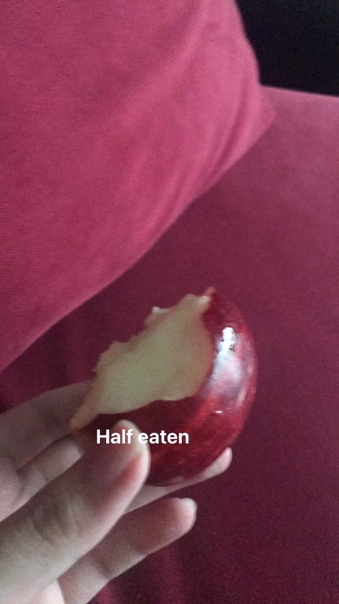 _Jash_9's tweet photo. stages of me eating an apple https://t.co/RZ1cEftUNO