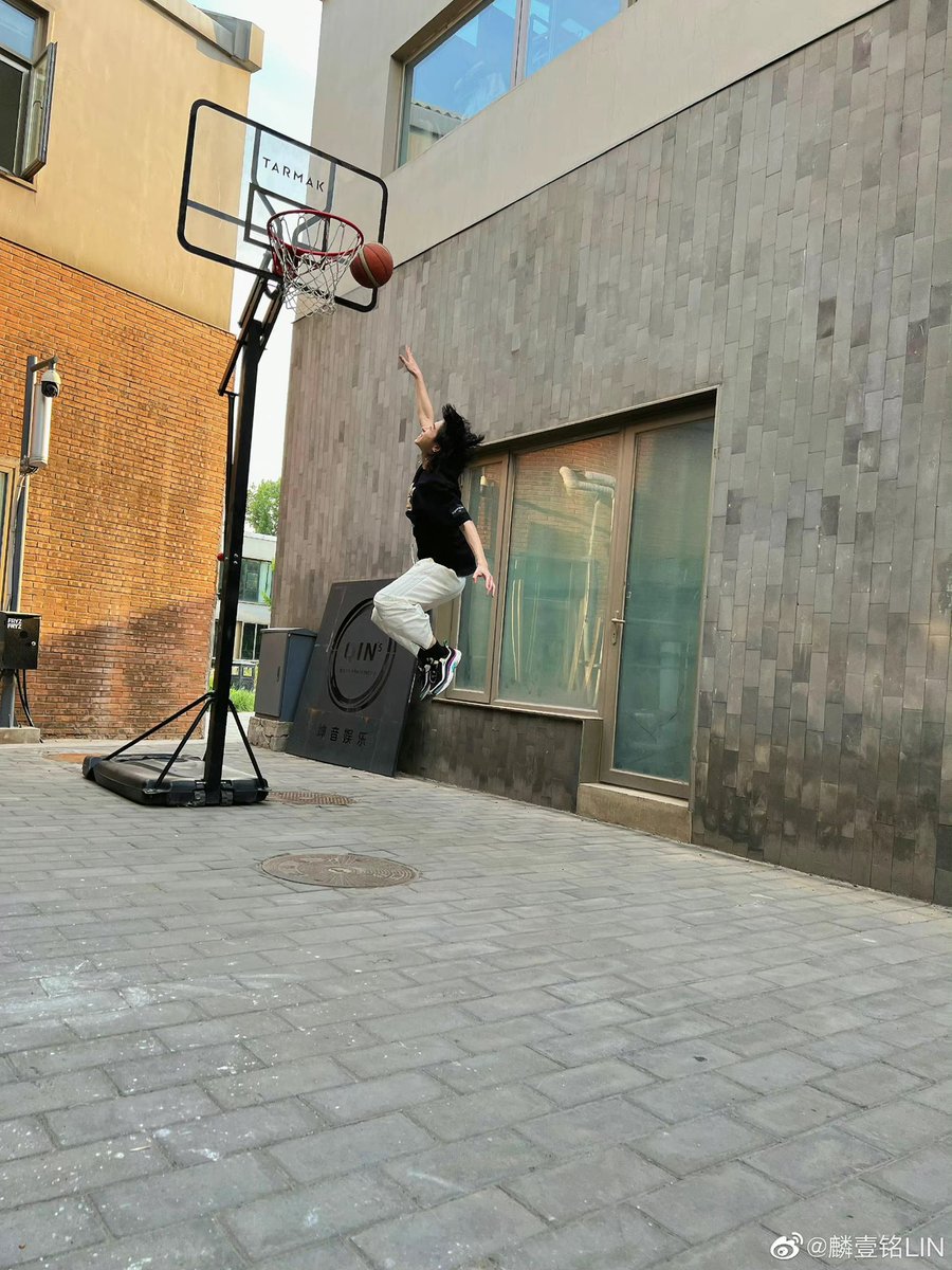 linyimingpics's tweet photo. 220520 • Lin Yiming Weibo Update (2/2)

#HIGH5 #麟壹铭 #LinYiming #LIN https://t.co/GmGMFrL9SG