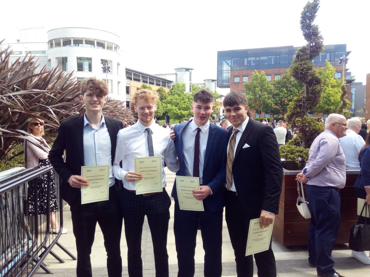 KillesterCFE's tweet photo. A big congratulation to the Pre-University Environmental and Biodiversity Class of 2021-2022 on your Graduation Day.
Wishing you all a bright future! @CityofDublinETB @roryos23 @ThisisFet https://t.co/wuu8bkL9uM
