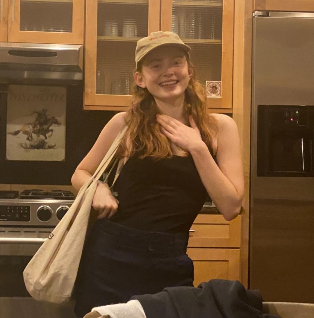 NetflixUK's tweet photo. Sadie Sink stole our hearts this season. https://t.co/DtSDNuzPLJ