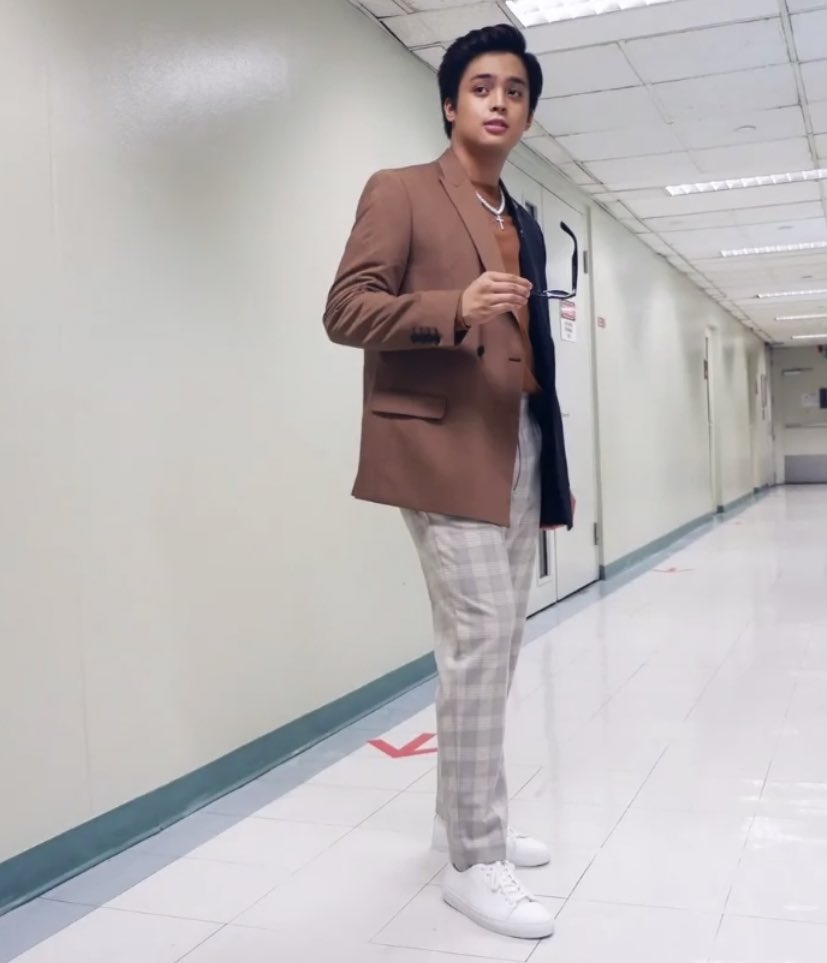 KDBuddiesOFC's tweet photo. TeamRaineXEm IG Post 📸

@kdestrada_ | #KDEstrada 

🔗: https://t.co/17trjonNia https://t.co/XC5Qh6m4xV