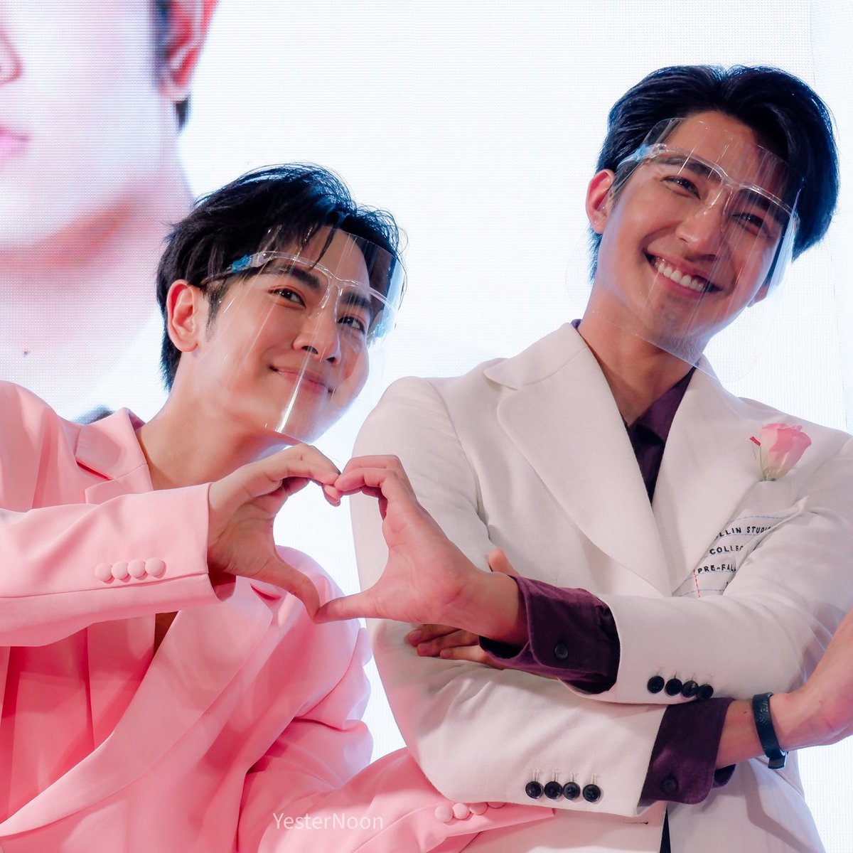 httpxiwwix's tweet photo. friend zone                      faen zone

#เอิร์ทมิกซ์ https://t.co/5nuaq5vPFL