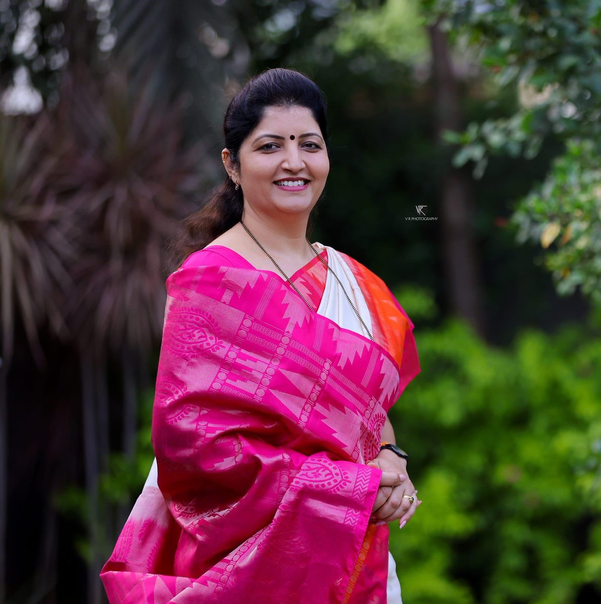 satish5pute1's tweet photo. राज्य महिला आयोगाच्या अध्यक्ष सौ. Rupali tai Chakankar यांना वाढदिवसाच्या शुभेच्छा🎉⏰️❣️🍰🎂
@ChakankarSpeaks https://t.co/ht76WSj2Qk