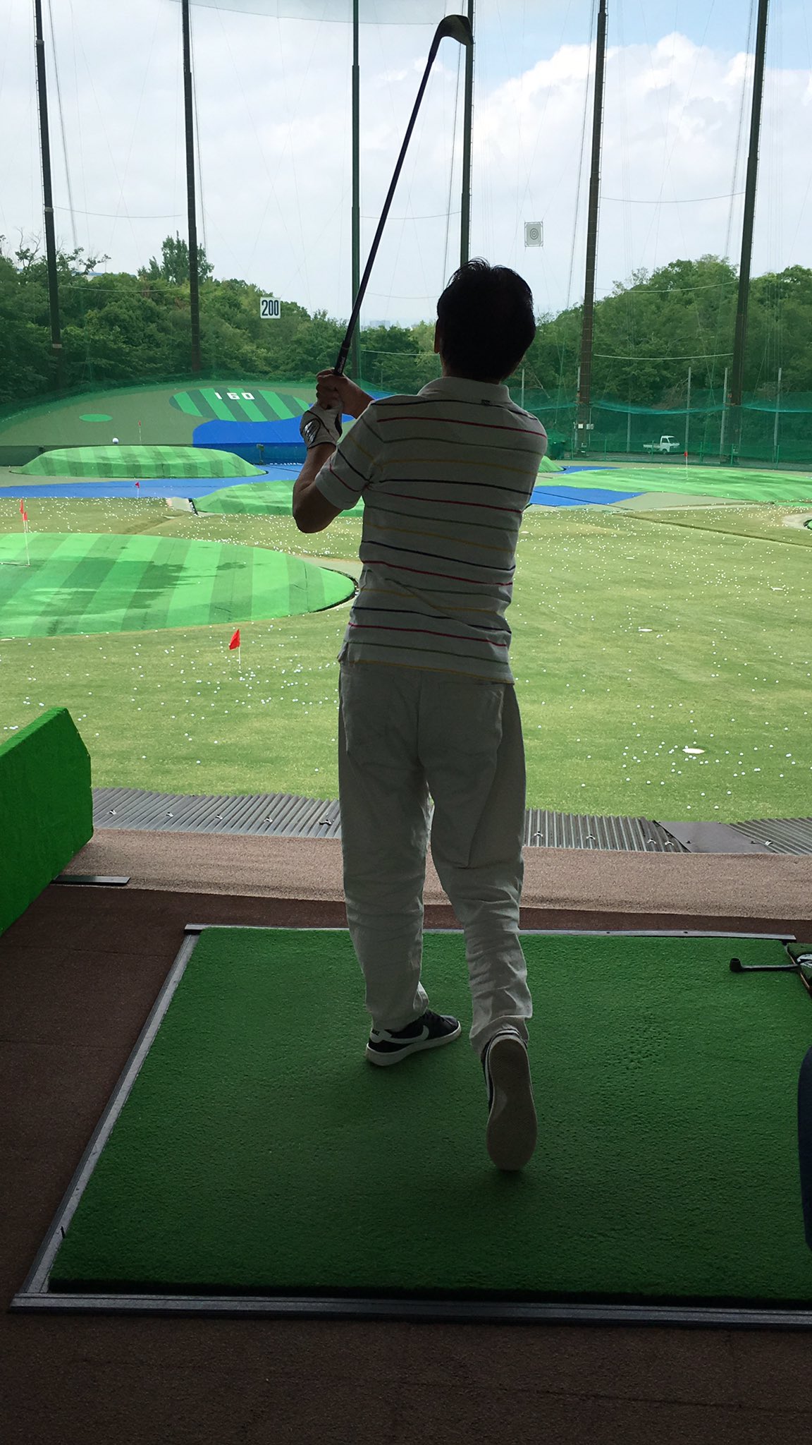 ワンストップゴルフ堺校 和泉校 河内長野校 堺校 川津です お昼のレッスンですが ゴルフは年齢関係無く楽しめるスポーツです 思いたったが吉日 無料体験レッスンお待ちしております ゴルフ好き