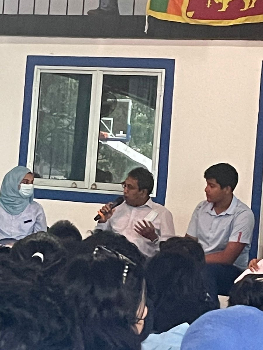 HarshadeSilvaMP's tweet photo. Enjoyed answering economics questions from kids at #ElizabethMoir assembly this morning about their future. Wish I had better news but I told them to be #SriLanka positive and that if we work together for a purpose we can make it. I also said we need competent n honest leadership https://t.co/zlj45LAAmi