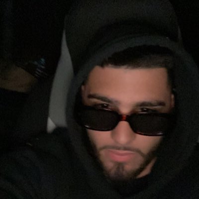yoelllm's tweet photo. #NewProfilePic https://t.co/To4nXLYtPS