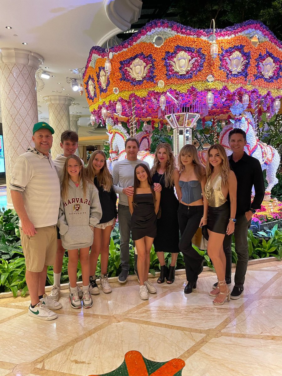 ateamshoeshop's tweet photo. #LasVegas #wynnhotel #family #cryptoshack #310 #roadhousetravel https://t.co/MzNJa0wPAq