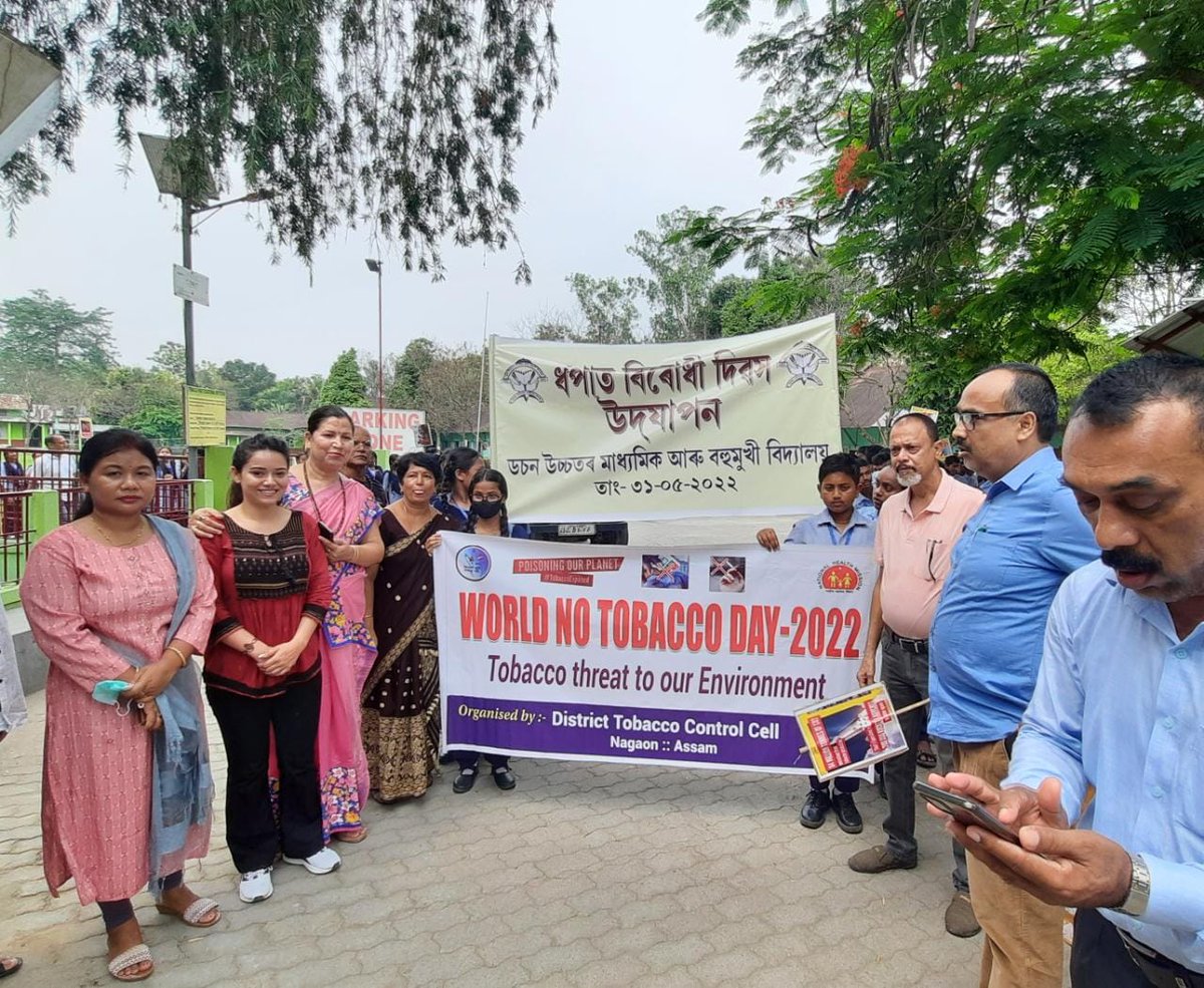 NagaonNhm's tweet photo. On the occasion of World No Tobacco Day at Dawson H.s &amp; M.p school, Nagaon.Oath taking to Quit Tobacco in assembly, Declaration of Tobacco free school,art and essay competition prize distribution  and rally with teachers and students,@nhm_assam @diprnagaon https://t.co/9eU0l0Hn4H