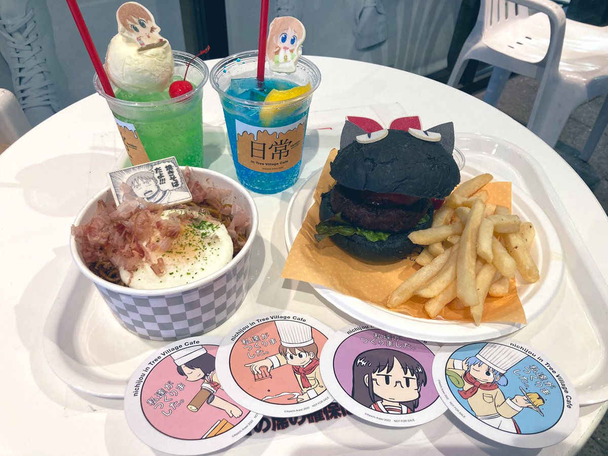 natsumiyaaaaa's tweet photo. 母と日常カフェだけ行くつもりがコナンカフェもハシゴしてしまった🥺❣️ https://t.co/3al9rWsXwK
