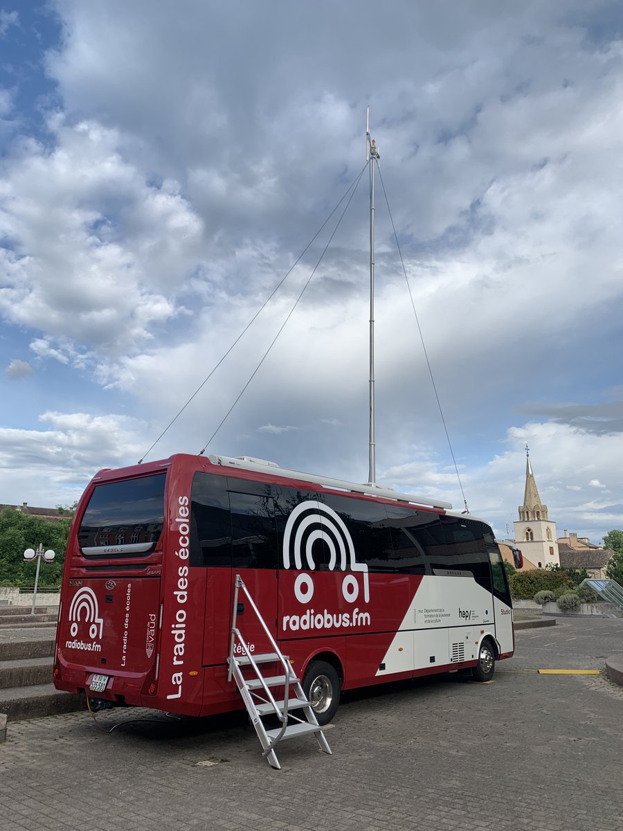 Du mercredi 1er juin, 7h00, au vendredi 3 juin, 17h00, écoutez en direct les élèves de 9S de l’EPS La Tour-de-Peilz sur FM107.5, en DAB+ (nouvel émeteur local provisoire) ainsi que sur radiobus.fm