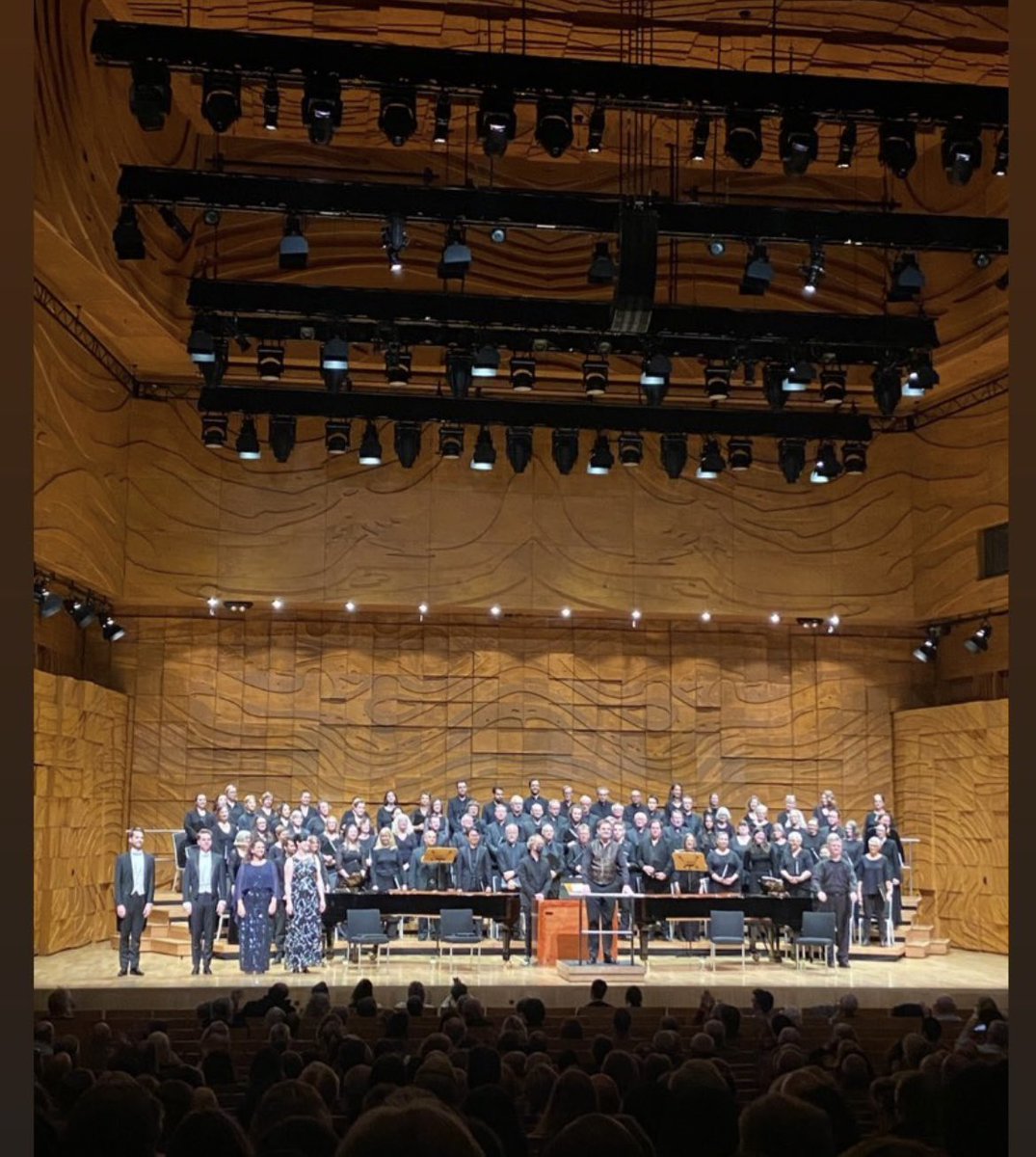 #rossinipetitmesseaolenelle <a href="/MelbSymphony/">Melbourne Symphony Orchestra</a> A thrill to be back on stage at last. ‘..Humble was the standout. Her rich, velvety tone across an extended range echoed Cecilia Bartoli at her best.’ Thanks #msochorus