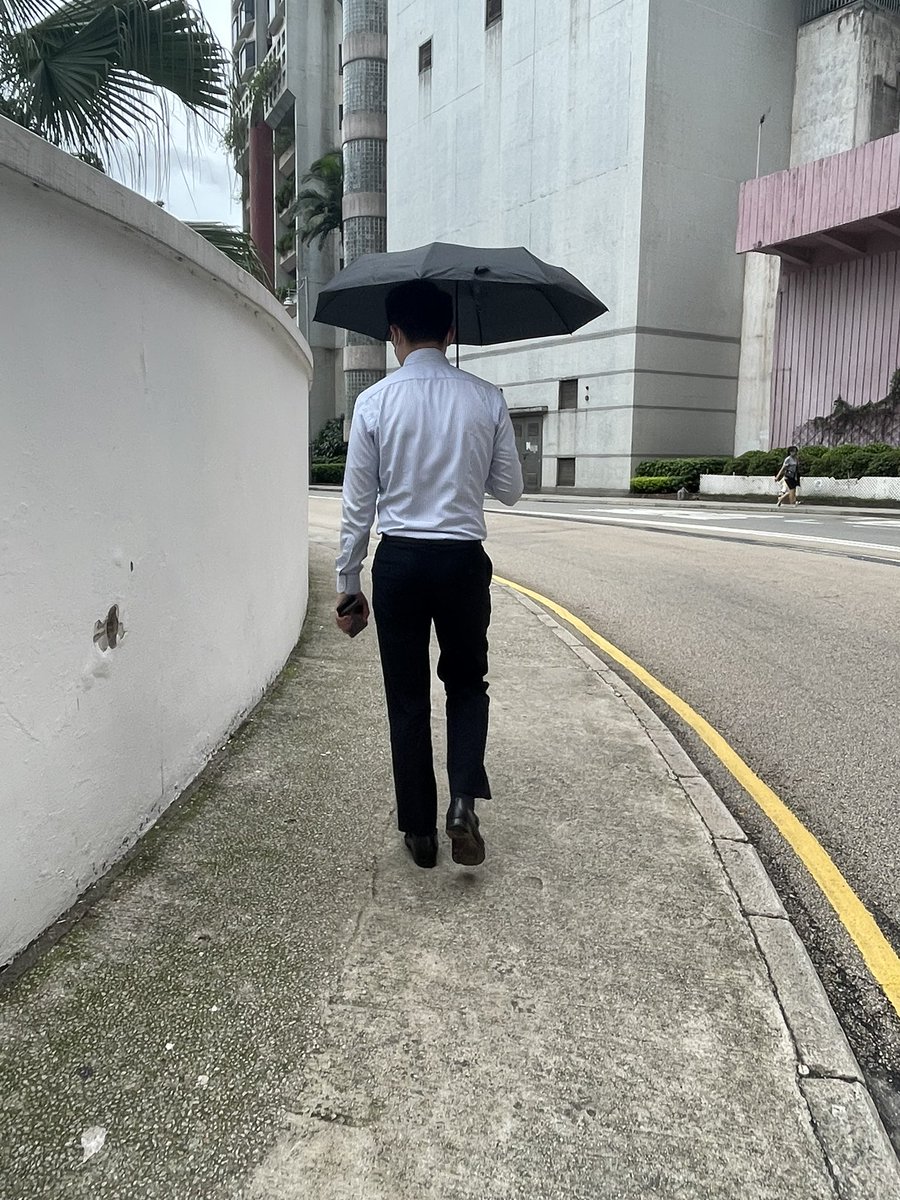 Suitguy1S's tweet photo. Handsome guy https://t.co/Om5b9KMSud