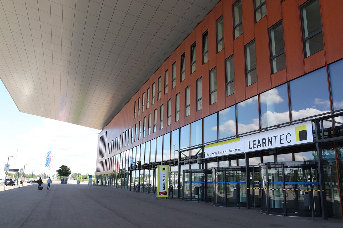 avendoo's tweet photo. Heute geht es los und wir können es kaum erwarten. 🙂 Besuchen Sie uns in Halle 1 an Stand F14.

#Learntec #Learntec2022 #MesseKarlsruhe #humanresources #hr #eLearning #employeeengagement #edtech #learninganddevelopment #employeeexperience #onlinelearning #DigitalLearning https://t.co/i17QrYxLpN
