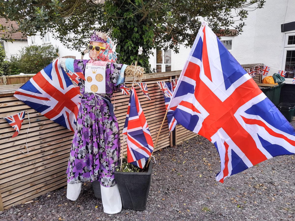 Crofton PSA tweet media