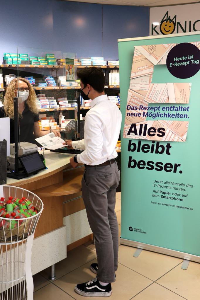 Gestern Unterstützung von 2 Arztpraxen und 1 Apotheke in Feucht beim Start mit #eRezept durch #eRezeptEnthusiasten im Rahmen von Praxis- und Apotheken-Aktionstag