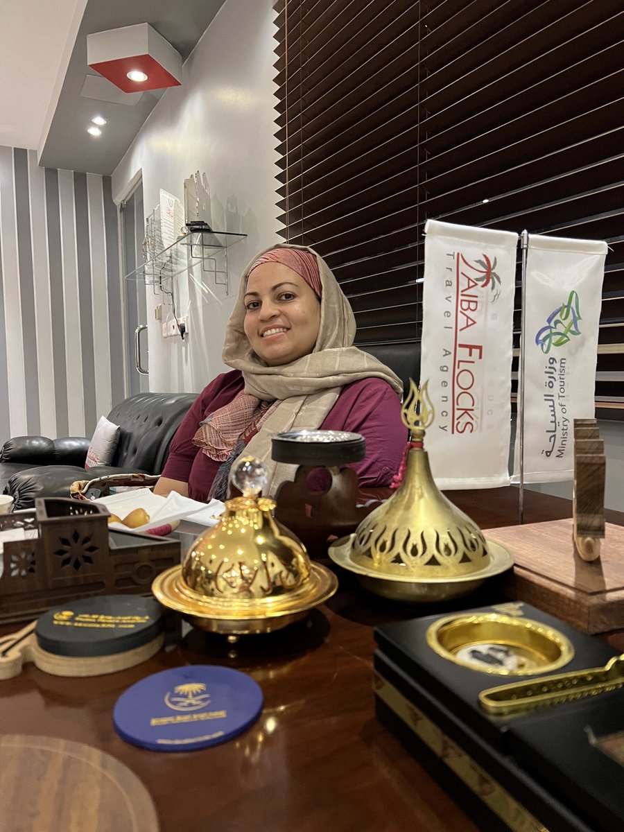balalaas's tweet photo. بعد عمل استمر لمدة 8 اشهر ، صدرت الموافقه بازالة 6 لوح (بلاط) كتب عليه لفظ الجلاله او تحمل صورة الكعبة 🕋
ايليني المرشدة السياحية في #البرازيل والتي ساهمت مع المبدع @sai7org في فعل ماعجز عنه الكثير .
اليوم @Dojiii تتنقل في ارجاء #السعودية وكانت احد ابرز محطاتها #المدينة_المنورة🕌 https://t.co/6urywZZiYJ