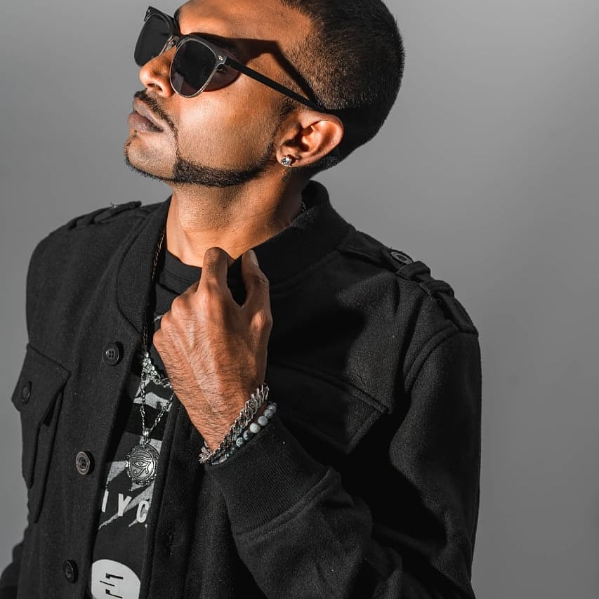 lincolnZAbvg's tweet photo. What you Focus on, Becomes Lord of your Life❤️Focus on Positivity  and Success and what the heavens  open up for you.
The law of attack is Real and True

#BVGDA1ST 
#RealBVG
#Brownvangogh
#trending #viral #Rap #Trap #Bars #Progression #Lyrical #SaHipHopWave #Hypemag #SaHipHopMag https://t.co/PTmMDy0zmT